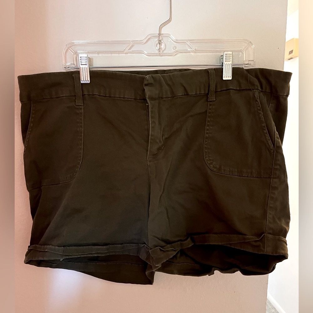 Dark green shorts from torrid. Size 22